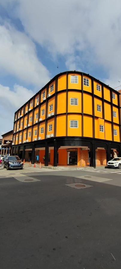 La Cubana Hotel & Suites Colon Buitenkant foto