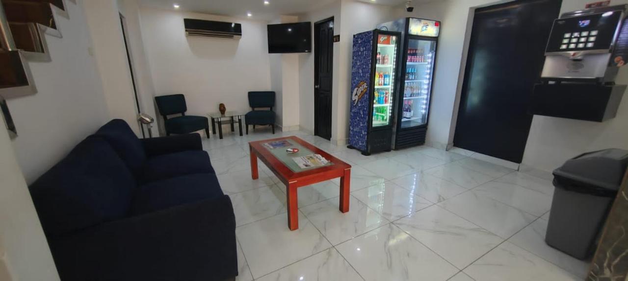 La Cubana Hotel & Suites Colon Buitenkant foto